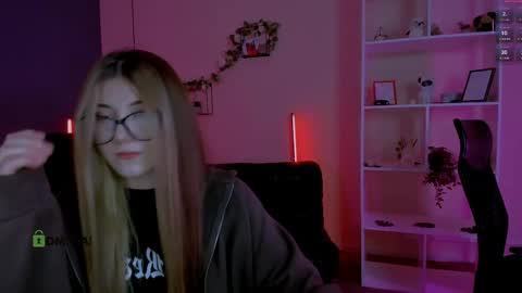 Snapshot of barbara_crazy chatting on May 2026 07:52:01 PM barbara_crazy online show from May 2026 07:52:01 PM