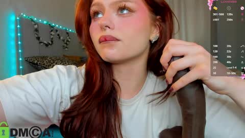 Snapshot of barbara_dunnn chatting on April 2026 09:43:01 AM barbara_dunnn online show from April 2026 09:43:01 AM