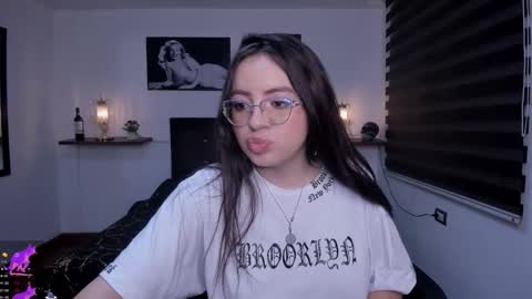 Barbara online show from September 2025 07:04:01 PM