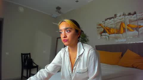 Snapshot of barbara_rogers chatting on June 2026 01:03:01 AM Barbara online show from June 2026 01:03:01 AM