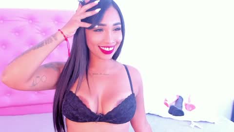 Snapshot of barbarahills_21 chatting on December 2024 09:22:01 PM Barbie Hills online show from December 2024 09:22:01 PM