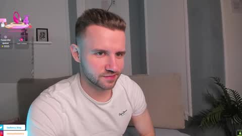 Snapshot of barberryx chatting on March 2026 06:32:01 AM ENRIQUE online show from March 2026 06:32:01 AM