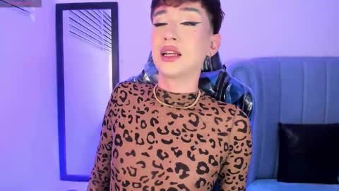 Snapshot of barbie_boy_ chatting on February 2026 07:21:02 AM I work from home this is my room 3 online show from February 2026 07:21:02 AM