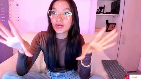 Snapshot of barbie_brunette3 chatting on October 2025 03:42:02 AM  independet model online show from October 2025 03:42:02 AM