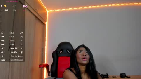 Snapshot of barbie_ebony_ chatting on April 2026 04:46:01 AM Nicolle online show from April 2026 04:46:01 AM