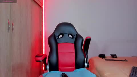 Snapshot of barbie_ebony_ chatting on April 2026 05:10:01 AM Nicolle online show from April 2026 05:10:01 AM