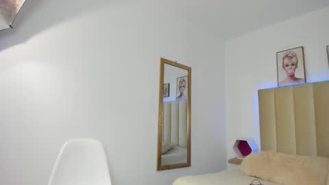 Barbara online show from October 2025 04:12:01 AM