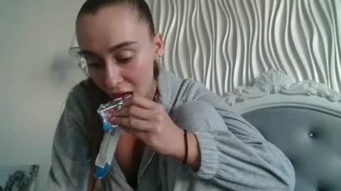 Kate online show from April 2026 01:56:01 PM