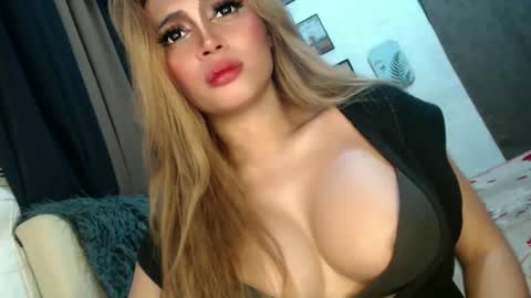 Snapshot of barbie_ivana chatting on January 2025 03:15:02 AM barbei online show from January 2025 03:15:02 AM