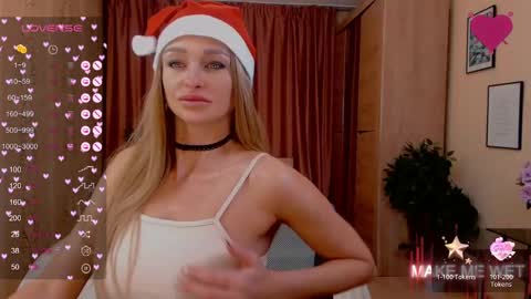 Snapshot of barbie_kiss1 chatting on December 2024 01:18:01 AM barbie online show from December 2024 01:18:01 AM