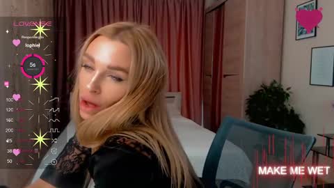 Snapshot of barbie_kiss1 chatting on February 2025 04:07:01 AM barbie online show from February 2025 04:07:01 AM