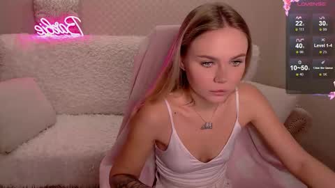 Snapshot of barbie_lillie chatting on November 2025 03:17:01 AM Lilli 3 online show from November 2025 03:17:01 AM