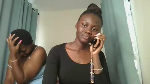 Snapshot of barbie_queen2 chatting on September 2025 01:03:01 PM queen online show from September 2025 01:03:01 PM