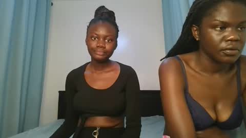 Snapshot of barbie_queen2 chatting on October 2025 12:23:02 PM queen online show from October 2025 12:23:02 PM