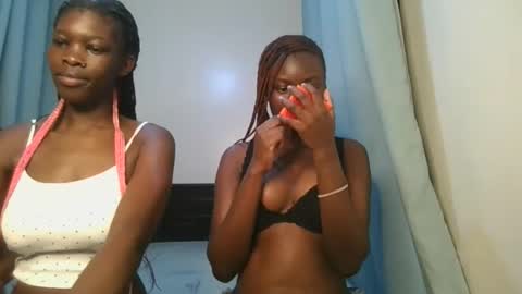 Snapshot of barbie_queen2 chatting on November 2025 08:00:01 PM queen online show from November 2025 08:00:01 PM