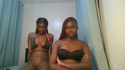 Snapshot of barbie_queen2 chatting on December 2025 11:00:02 PM queen online show from December 2025 11:00:02 PM