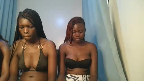 Snapshot of barbie_queen2 chatting on December 2025 12:03:02 PM queen online show from December 2025 12:03:02 PM