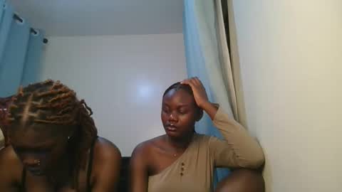 Snapshot of barbie_queen2 chatting on March 2026 04:09:01 AM queen online show from March 2026 04:09:01 AM