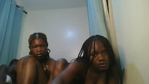Snapshot of barbie_queen2 chatting on March 2026 02:01:01 PM queen online show from March 2026 02:01:01 PM