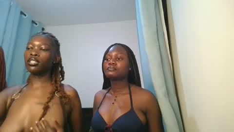 Snapshot of barbie_queen2 chatting on March 2026 09:30:01 PM queen online show from March 2026 09:30:01 PM