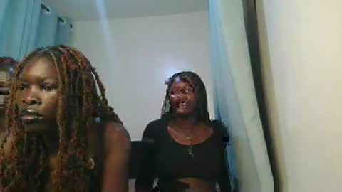 Snapshot of barbie_queen2 chatting on March 2026 09:51:02 PM queen online show from March 2026 09:51:02 PM