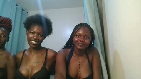 Snapshot of barbie_queen2 chatting on March 2026 10:14:02 PM queen online show from March 2026 10:14:02 PM