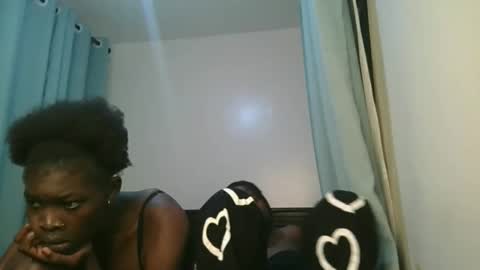 Snapshot of barbie_queen2 chatting on March 2026 01:21:02 AM queen online show from March 2026 01:21:02 AM