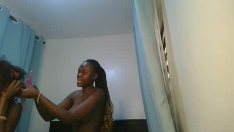 Snapshot of barbie_queen2 chatting on March 2026 11:27:01 AM queen online show from March 2026 11:27:01 AM