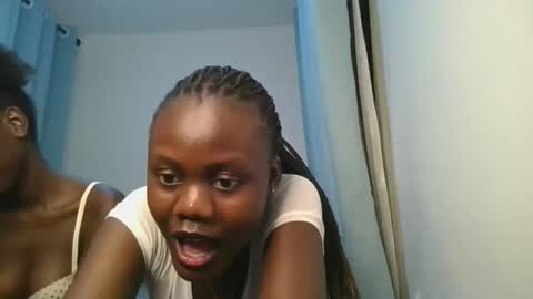 Snapshot of barbie_queen2 chatting on March 2026 11:32:02 PM queen online show from March 2026 11:32:02 PM