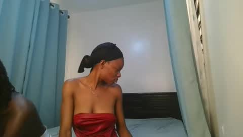 Snapshot of barbie_queen2 chatting on March 2026 11:21:02 AM queen online show from March 2026 11:21:02 AM