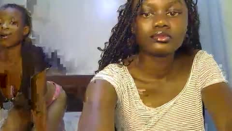 Snapshot of barbie_queen2 chatting on April 2026 09:37:02 PM queen online show from April 2026 09:37:02 PM