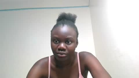 Snapshot of barbie_queen2 chatting on June 2026 08:47:02 AM queen online show from June 2026 08:47:02 AM