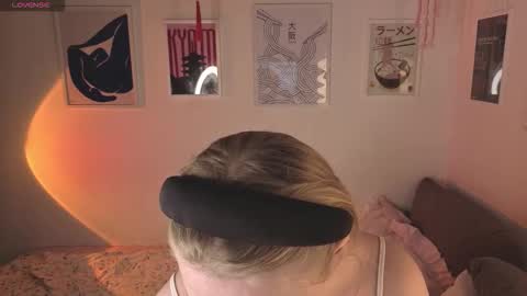 Snapshot of barbie_staze chatting on March 2026 03:12:01 AM Barbie Staze online show from March 2026 03:12:01 AM