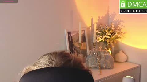 Snapshot of barbie_staze chatting on April 2026 03:56:01 AM Barbie Staze online show from April 2026 03:56:01 AM