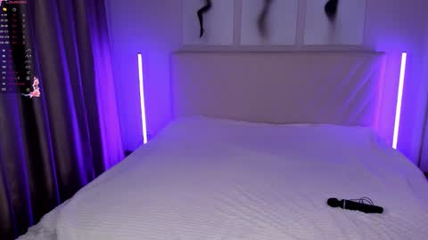 Snapshot of barbielina_ chatting on March 2026 09:10:01 PM Emma online show from March 2026 09:10:01 PM