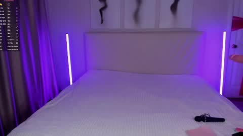 Snapshot of barbielina_ chatting on March 2026 08:46:02 PM Emma online show from March 2026 08:46:02 PM