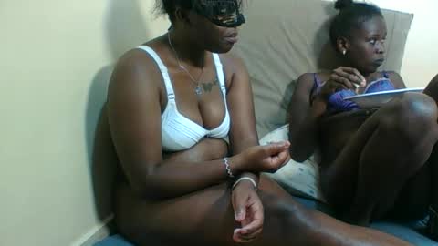 Snapshot of barbies_girles chatting on January 2026 07:28:01 PM barbies_girles online show from January 2026 07:28:01 PM