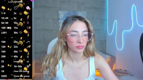 Snapshot of barbiie_scoth chatting on January 2025 08:39:02 PM Barbie Scot online show from January 2025 08:39:02 PM