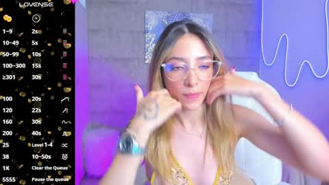 Snapshot of barbiie_scoth chatting on March 2025 01:34:02 AM Barbie Scot online show from March 2025 01:34:02 AM