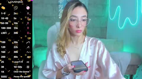 Snapshot of barbiie_scoth chatting on March 2025 08:55:01 PM Barbie Scot online show from March 2025 08:55:01 PM