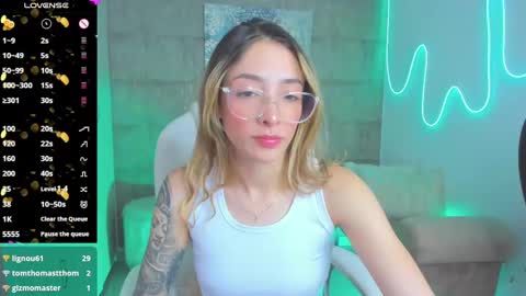 Snapshot of barbiie_scoth chatting on March 2025 08:57:01 PM Barbie Scot online show from March 2025 08:57:01 PM