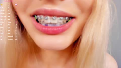 Mia online show from May 2026 03:30:02 PM