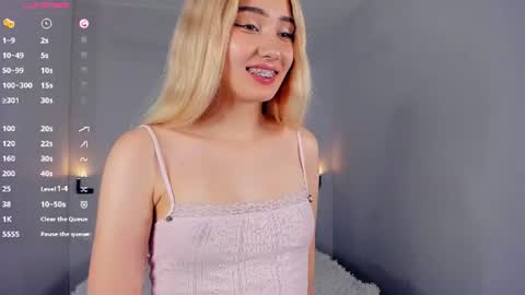 Mia online show from July 2026 02:20:02 PM