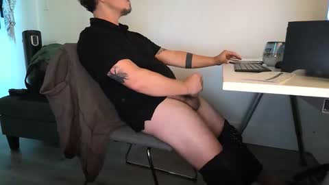 Snapshot of bardamu333333 chatting on October 2025 12:01:02 AM bardamu333333 online show from October 2025 12:01:02 AM