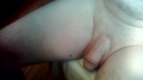 Snapshot of barenaked07 chatting on December 2024 07:06:01 PM barenaked07 online show from December 2024 07:06:01 PM