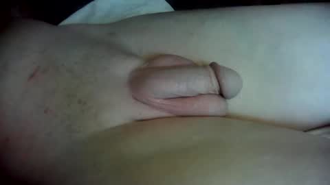 Snapshot of barenaked07 chatting on December 2024 05:43:02 PM barenaked07 online show from December 2024 05:43:02 PM