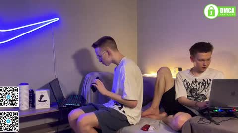 Fansly  Barney  and Kevin T  online show from March 2025 06:00:01 PM