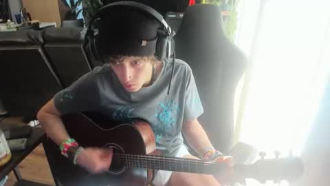 Snapshot of bashful4200 chatting on February 2026 08:05:02 PM ryan online show from February 2026 08:05:02 PM