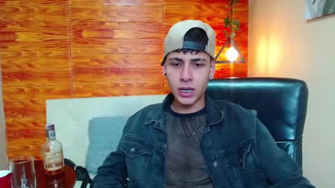 Snapshot of bastiaan_28 chatting on December 2024 03:15:02 AM Bastian online show from December 2024 03:15:02 AM