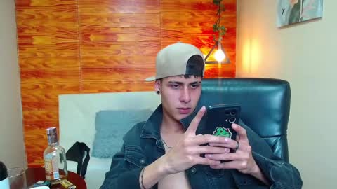 Snapshot of bastiaan_28 chatting on December 2024 09:29:02 AM Bastian online show from December 2024 09:29:02 AM